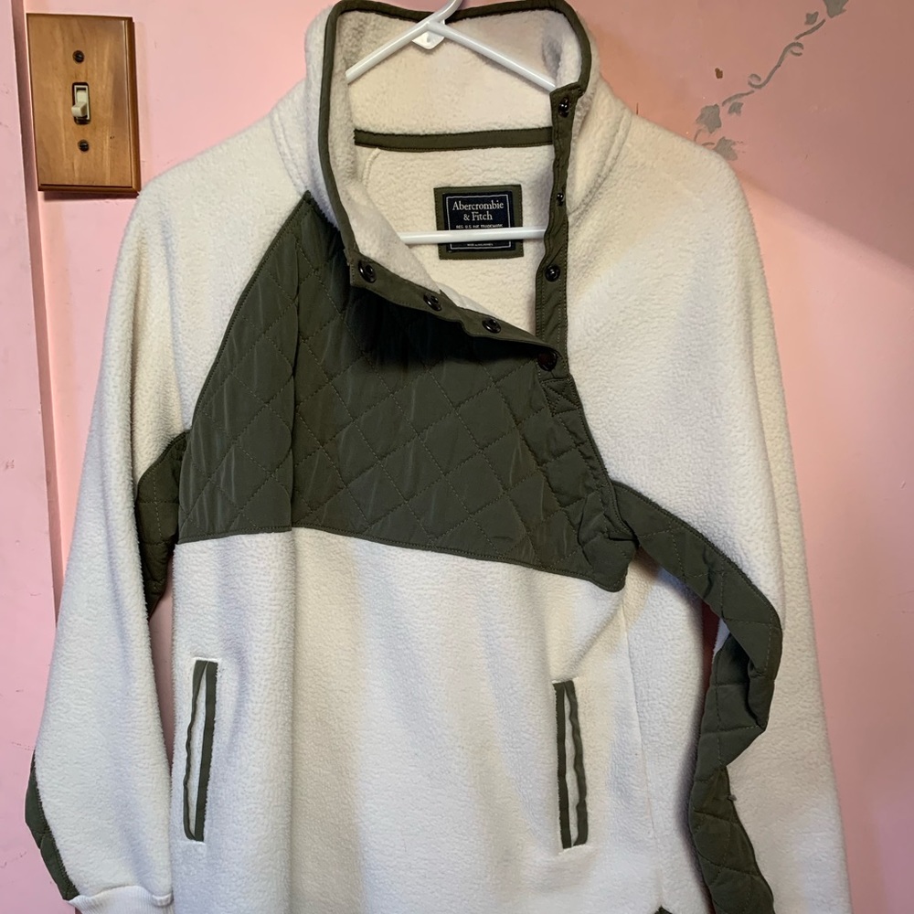 Abercrombie & Fitch fleece